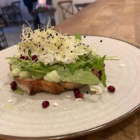 Time Cafe & Гостевой дом