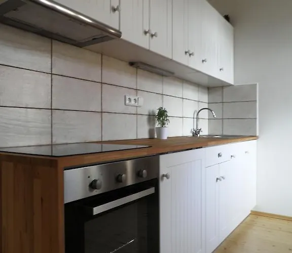 بيت ضيافة Time Cafe &